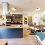 Апартаменты Chihuahua's Oetscher Apartment, But People Are Also Very Welcome In Our Eco-friendly Resort!