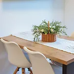 Chihuahua's Oetscher Apartment, But People Are Also Very Welcome In Our Eco-friendly Resort! * Лаккенхоф