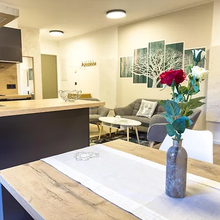 Chihuahua's Oetscher Apartment, But People Are Also Very Welcome In Our Eco-friendly Resort! Apartment