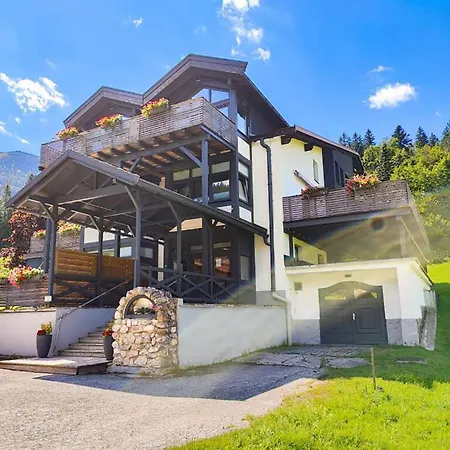 Chihuahua's Oetscher Apartment, But People Are Also Very Welcome In Our Eco-friendly Resort! Lackenhof