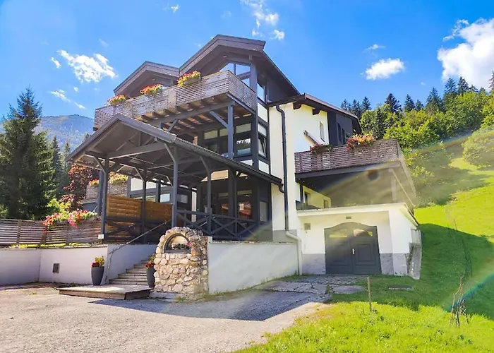 Chihuahua's Oetscher Apartment, But People Are Also Very Welcome In Our Eco-friendly Resort! ラッケンホーフ