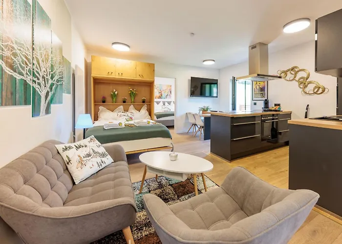 Chihuahua's Oetscher Apartment, But People Are Also Very Welcome In Our Eco-friendly Resort! لاكينهوف