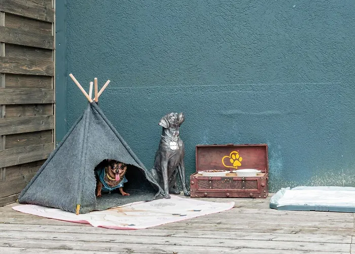 Chihuahua's Oetscher Apartment, But People Are Also Very Welcome In Our Eco-friendly Resort! شقة لاكينهوف